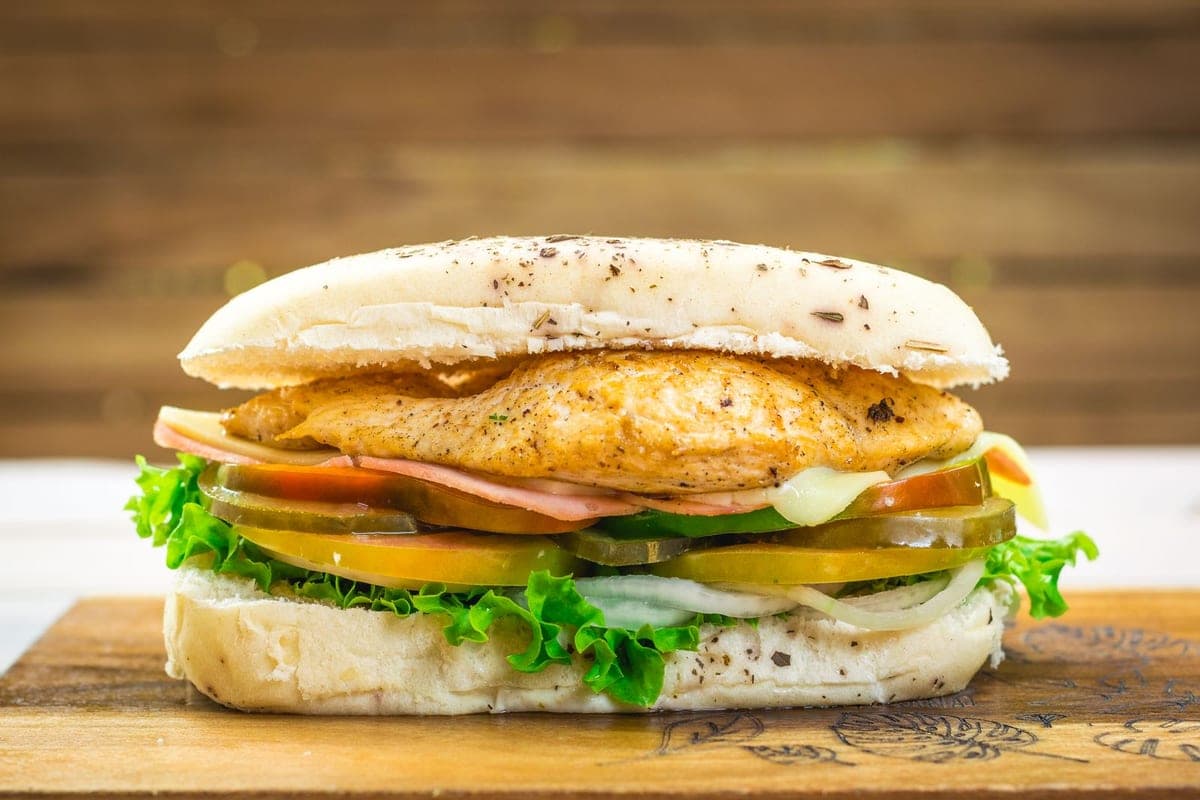 Grilled chicken sandwich with lettuce and tomato